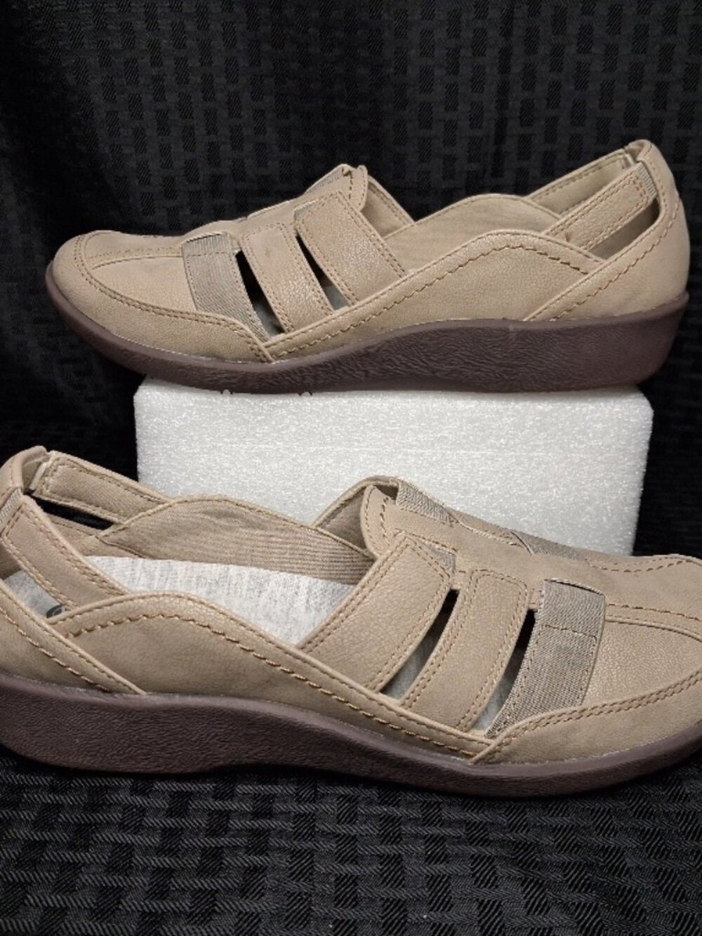 Clarks Cloudsteppers Sillian Stork Sand Beige Flats Comfort Slip ons Shoes 8M